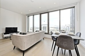 Studio (0 Bedroom) | Spiseområde på rommet