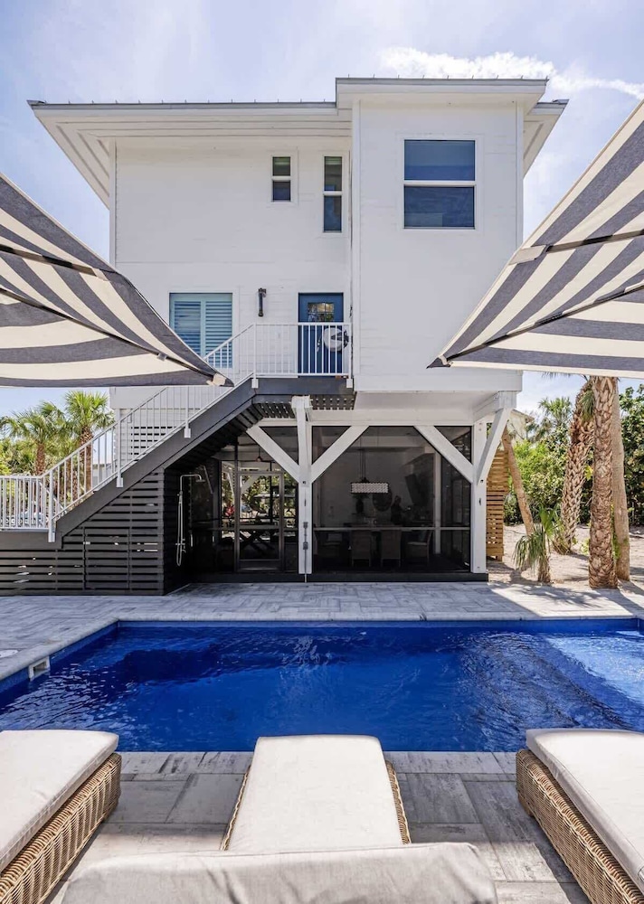 Seashell Escape: Heated Pool•Golf Cart•Pool•Trusted Local Hosts - Jose ...
