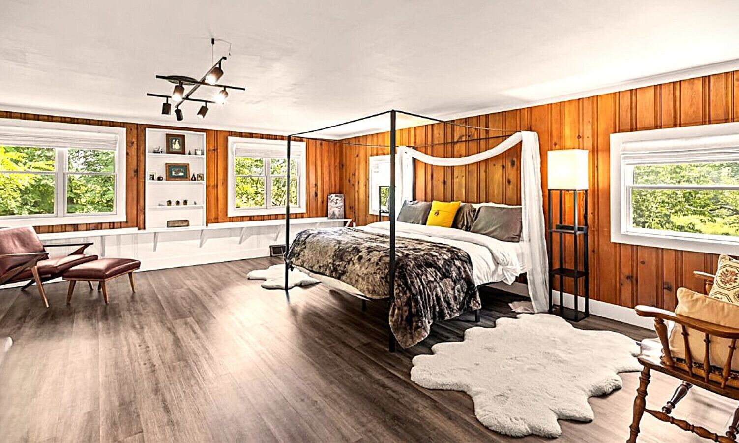 5 habitaciones, escritorio, tabla de planchar con plancha y wifi gratis 