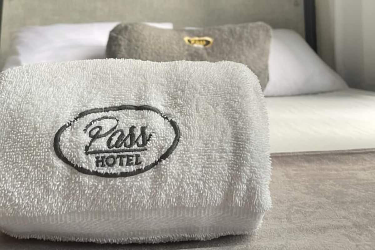 Traditional Double Room | Free WiFi, bed sheets