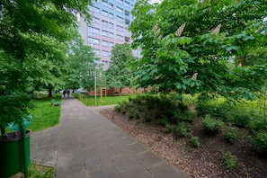 المنشأة من الخارج