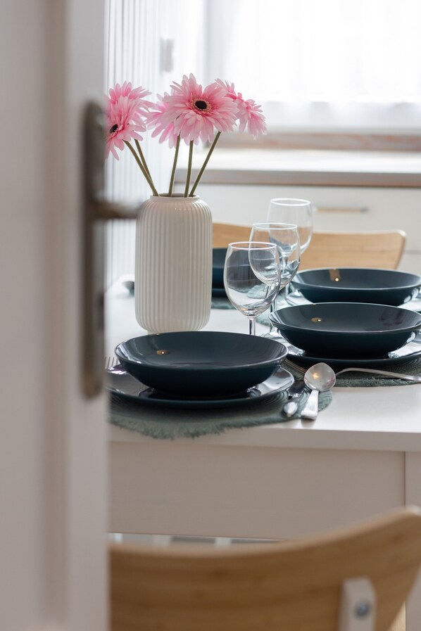 Apartment, 1 Bedroom, Kitchen | In-room dining - Bałuckiego Apartment Warsaw by Renters (Warsaw)