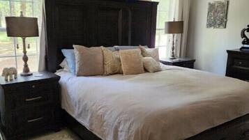 3 bedrooms, WiFi, bed sheets