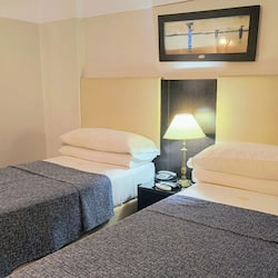 Habitación cuádruple estándar | 1 habitación y ropa de cama de alta calidad