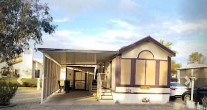Adorable Charming home, next to Sunbeam Lake Park