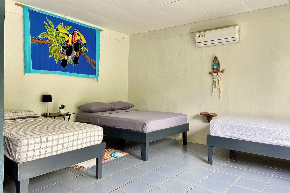 1 bedroom, desk, laptop workspace, free WiFi