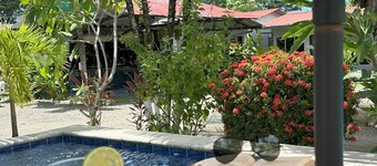 룸즈 앤 풀 매코즈