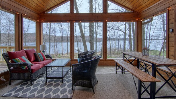 Interior - Lakewood Lodge on Nelson Lake (Hayward)