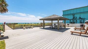 Tempat makan outdoor