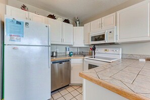 Fridge, microwave, oven, dishwasher