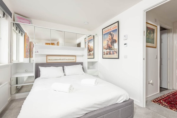 2 habitaciones, tabla de planchar con plancha y wifi gratis