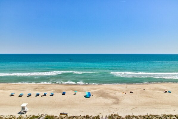 Beach nearby - 1014 The Sea Is Calling by Atlantic Towers (Carolina Beach)
