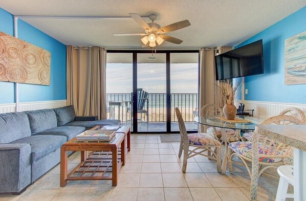 Televisión y oficina 