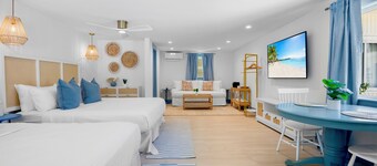 Driftwood at Anna Maria Island Inn