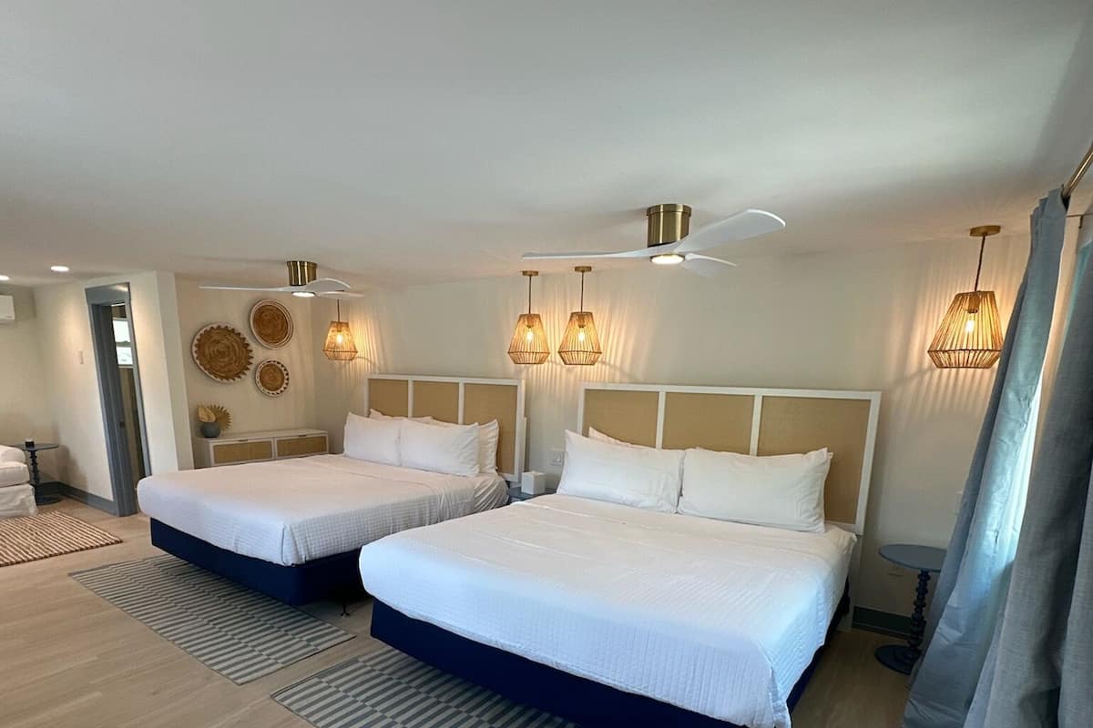 Deluxe 2 Bedroom King Suite | 1 bedroom, iron/ironing board, free WiFi, bed sheets