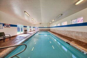 Outdoor pool, a heated pool - Cottonwoods 347 (Moab)
