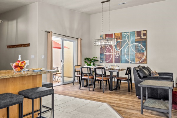 Luxury House, Patio, Mountain View | Living area | 32-inch LCD TV with satellite channels, TV, Netflix