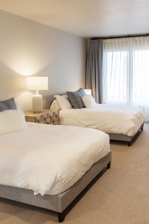 2 chambres, fer et planche à repasser, Wi-Fi, draps fournis
