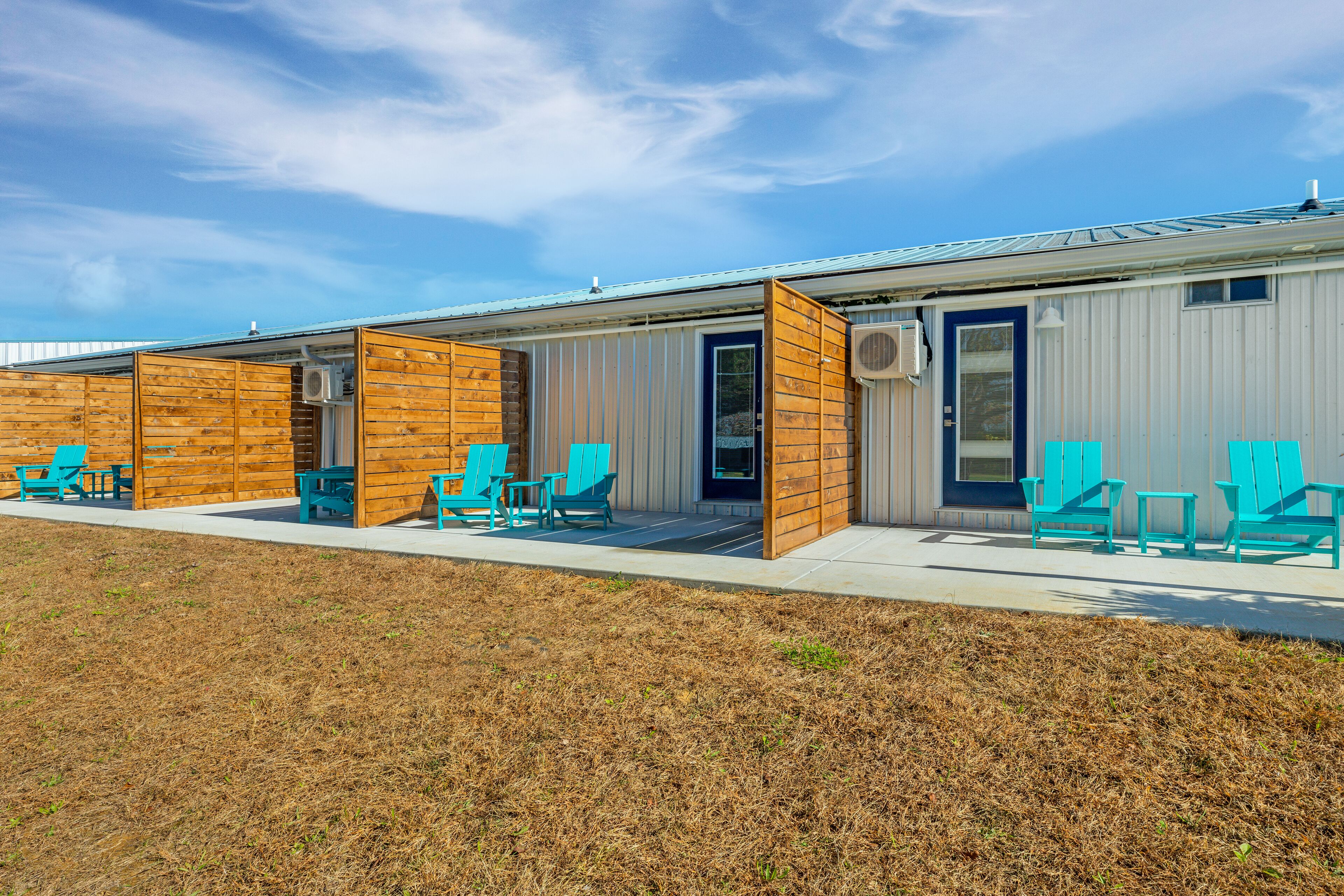 المنشأة من الخارج