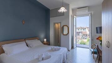 Allergikerbettwaren, Daunenbettdecken, Schreibtisch