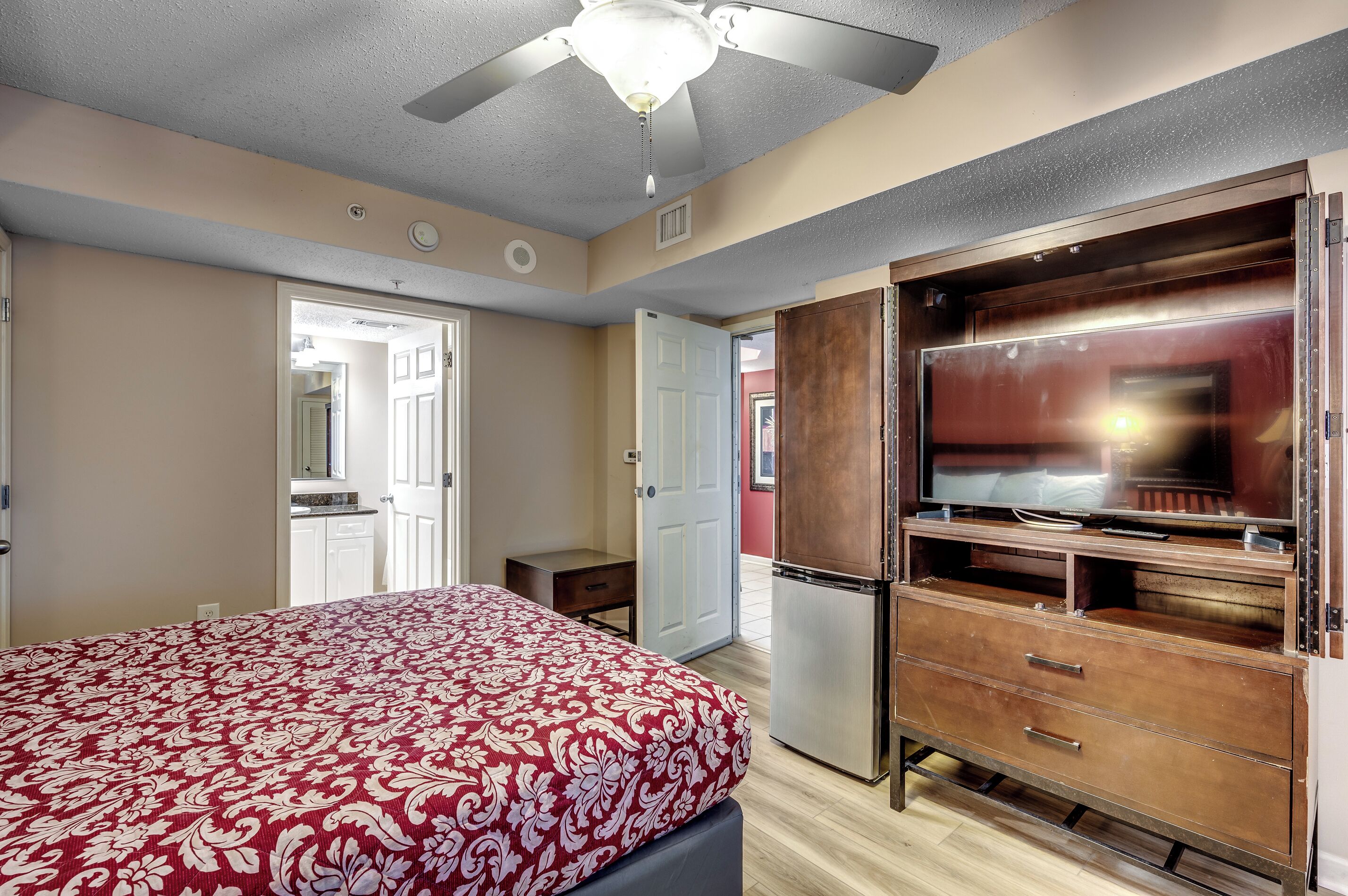 1 bedroom, desk, iron/ironing board, free WiFi