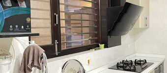 Amazing 3 Bedroom House Near Gandar River