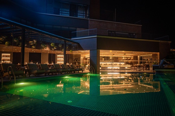 Rooftop pool
