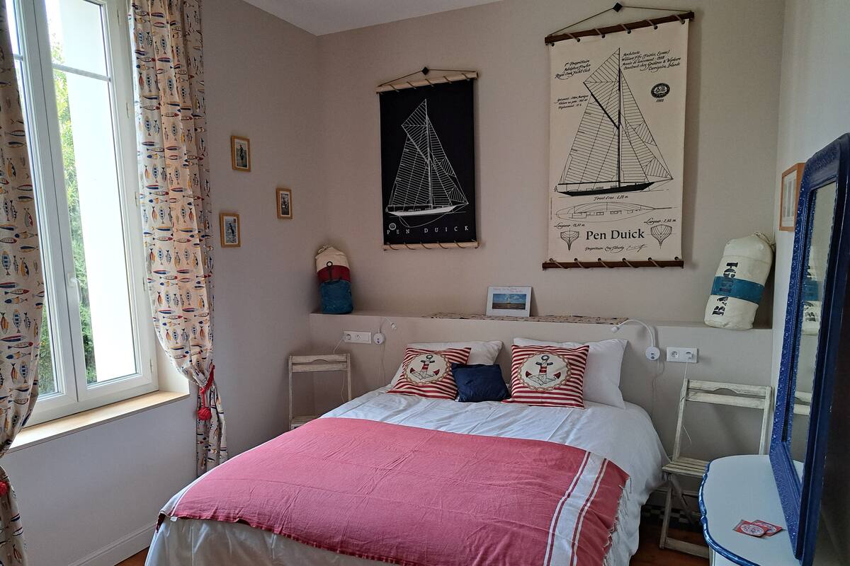 Individually decorated, individually furnished, free WiFi, bed sheets