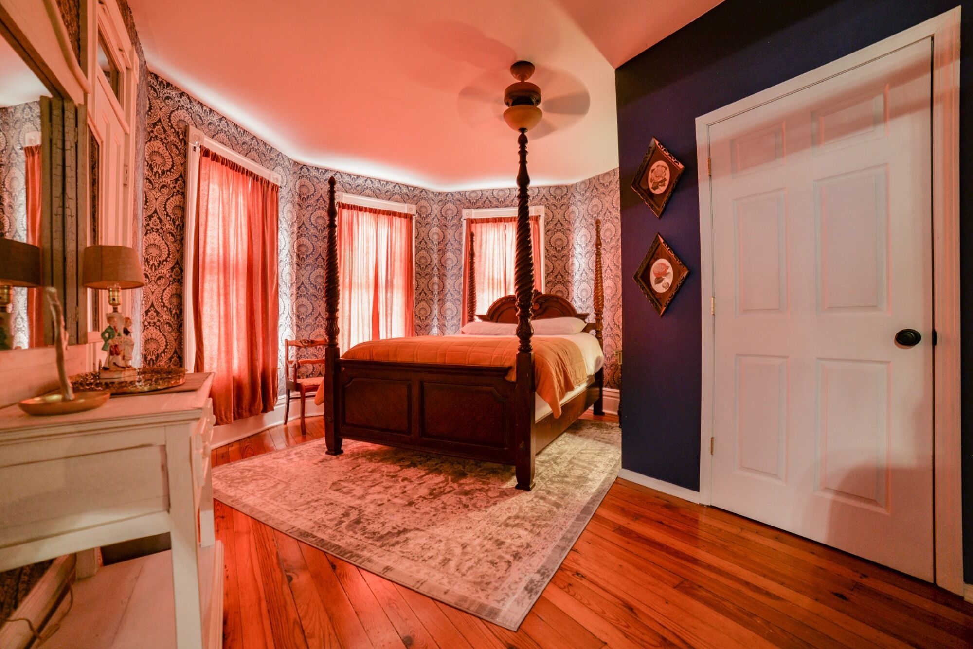 4 soverom, wi-fi (inkludert) og sengetøy