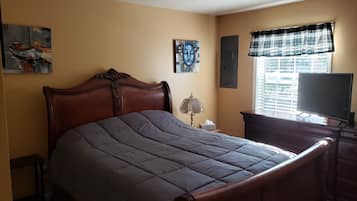 3 quartos, acesso à internet, roupa de cama