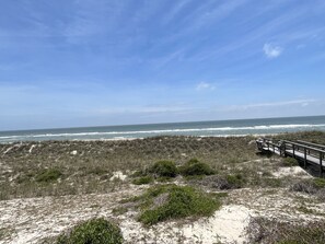 Am Strand, Liegestühle, Strandtücher