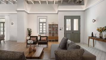 Vila, para fumantes | 5 quartos, quartos à prova de som