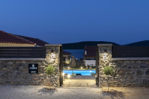 Lichnos Luxury Maisonette 1