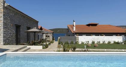 Lichnos Luxury Maisonette 3