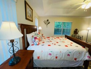 1 bedroom, WiFi, bed sheets - 3BD/2BTH Home Near Navarre Beach (Navarre)