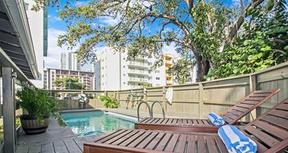 Roami at Downtown Retreat