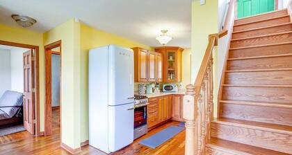 On Campus Home Updated Steps From Hesburgh - 10+