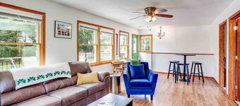 On Campus Home Updated Steps From Hesburgh - 10+