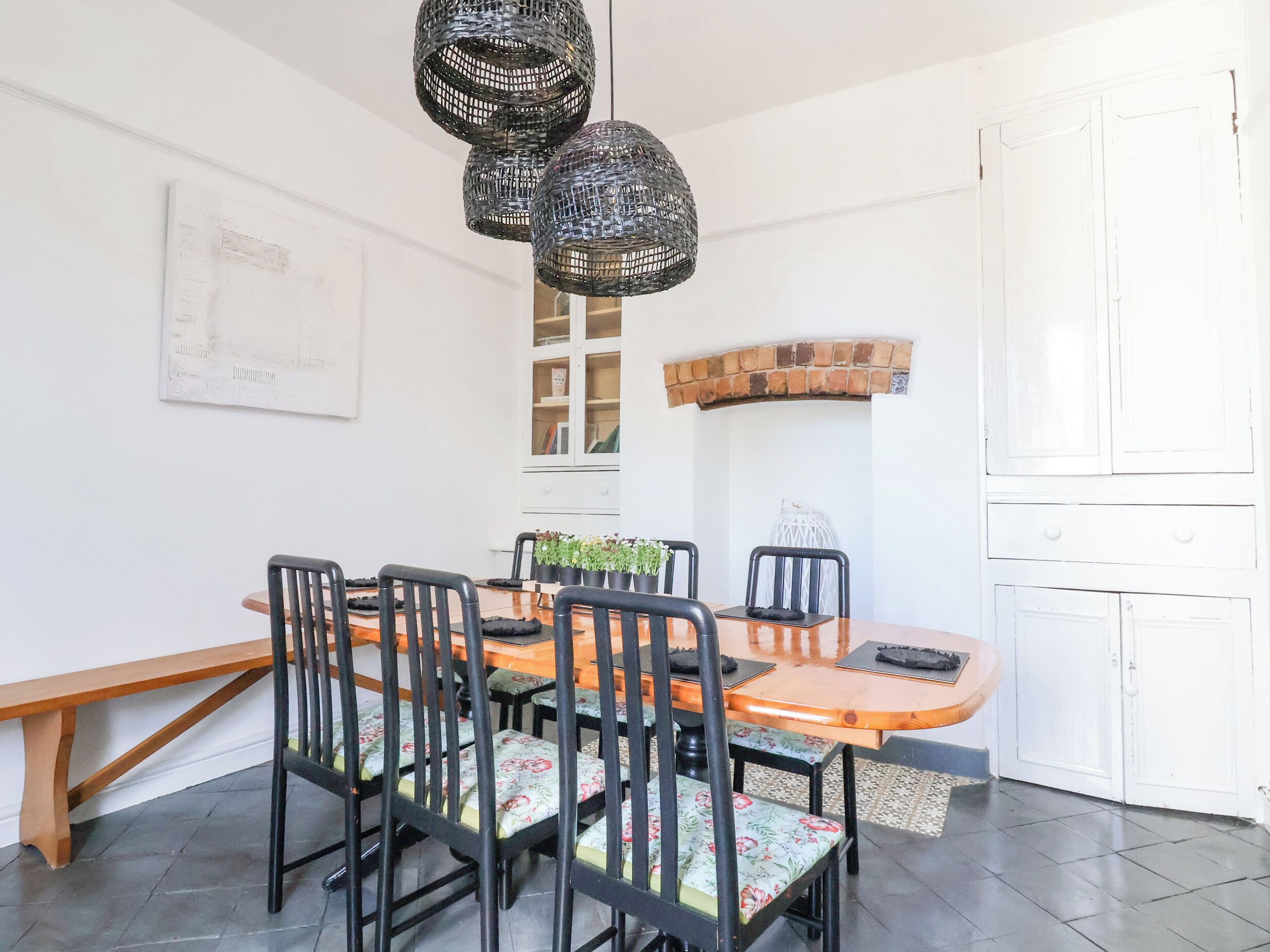 Cottage | Dining