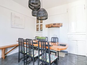 Cottage | Dining