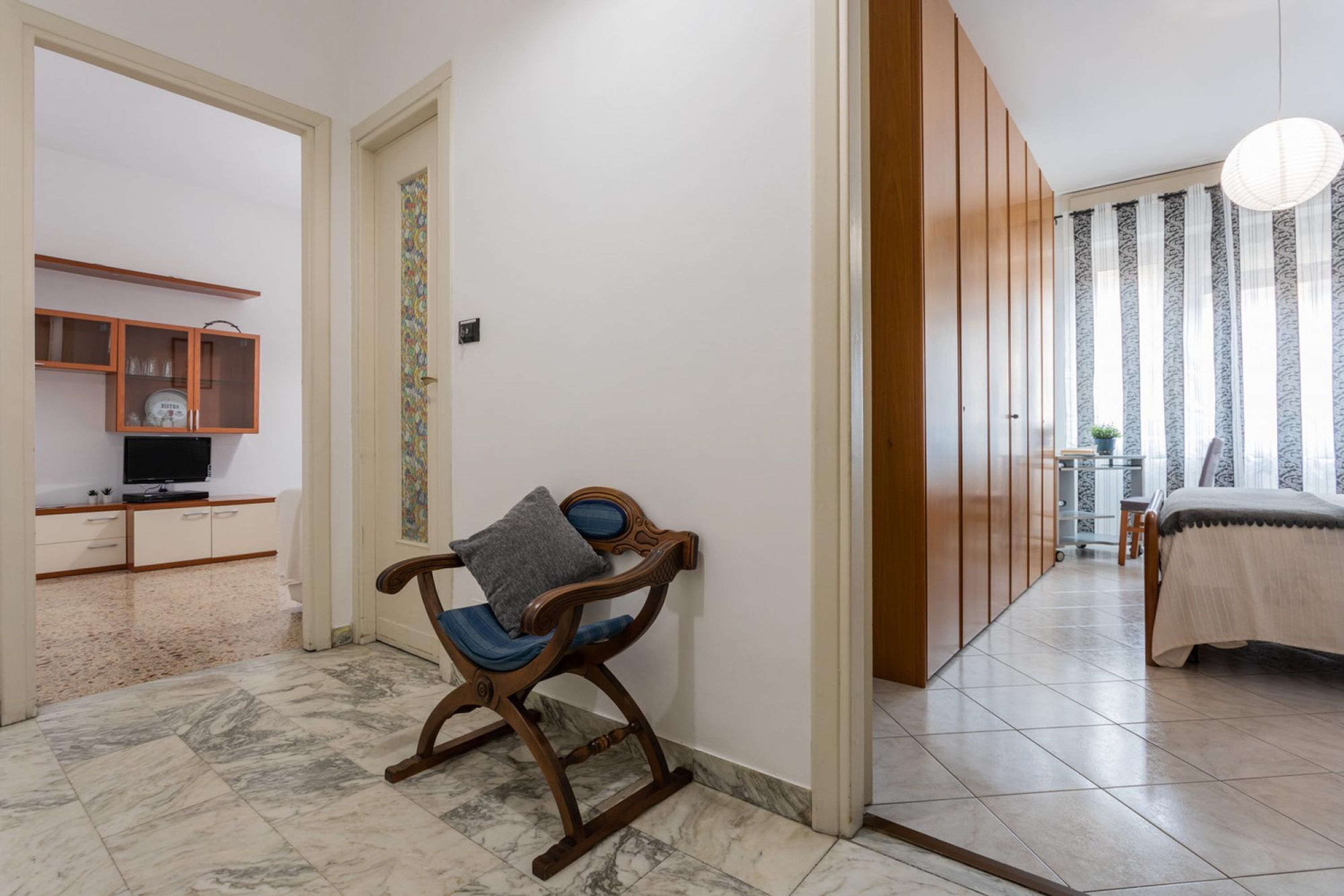 House | 1 bedroom