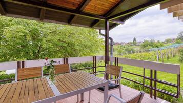 Khu ẩm thực ngoài trời