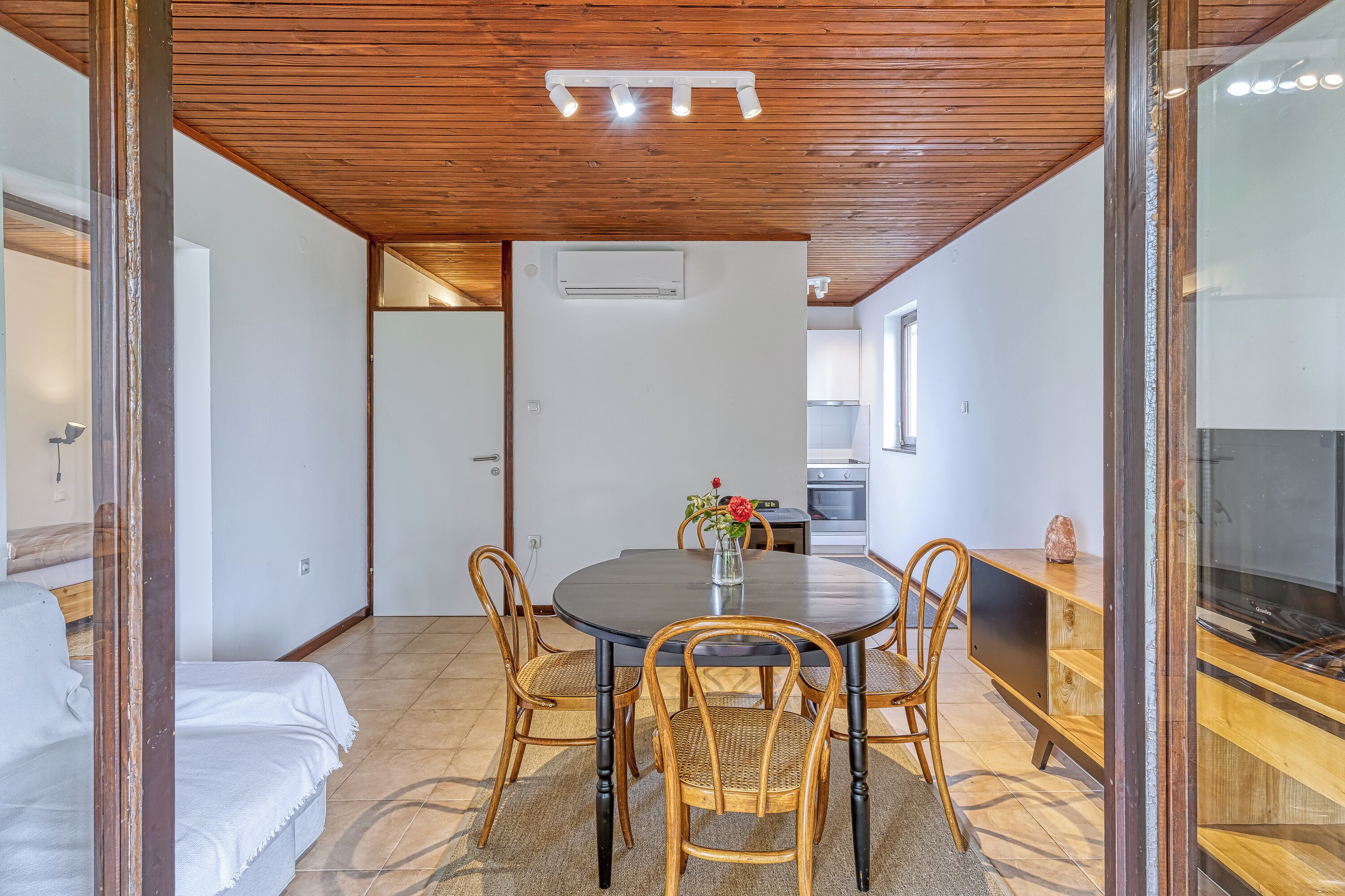 Rumah Bulan Madu, beberapa kamar, tepi gunung (Lovely House Near Zagreb With Terrace) | Tempat makan