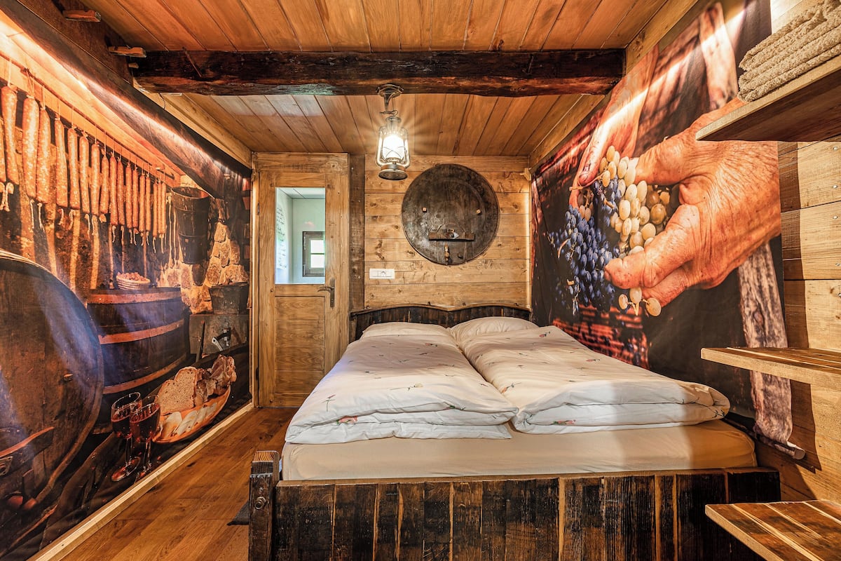 Family House, 1 Bedroom, Mountainside (Vineyard Cottage Paradiž) | 2 bedrooms, free WiFi, bed sheets