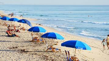 Rumah (The Secret Garden Home Near Beach, Sh) | Eksterior