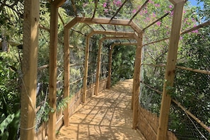 Exterior - The Secret Garden Home Close to Beach, Shops, Restaurants, Pet Friendly, Close to Lucerne Ave! (Lake Worth)