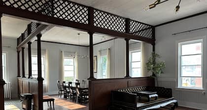 Park Street Penthouse Apartment