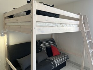 Iron/ironing board, WiFi