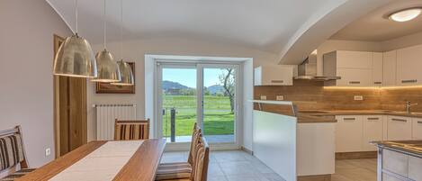 Family House, 6 Bedrooms (Relax House Nizka Savinja) | Dining room