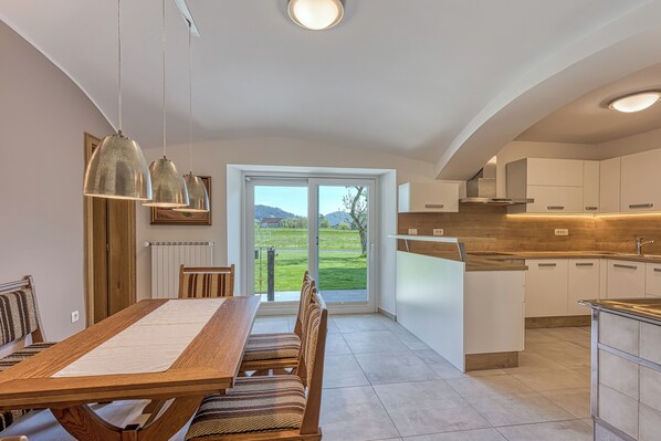 Casa familiare, 6 camere da letto (Relax House Nizka Savinja) | Sala da pranzo